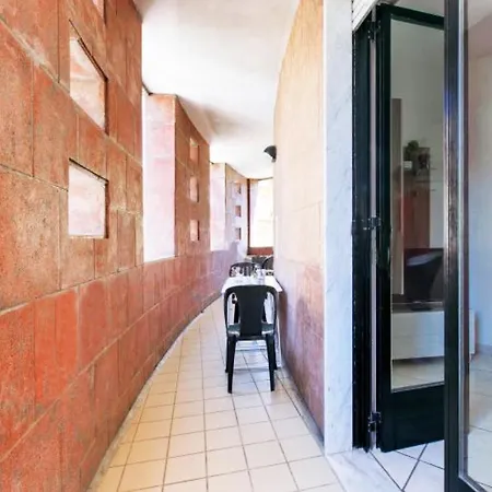 Apartment White Gallipoli